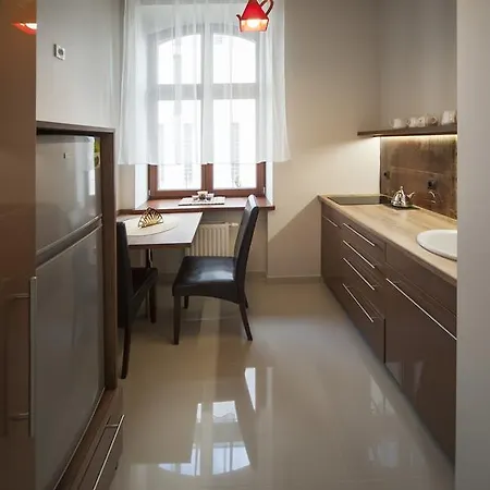 شقة Przestronny Very Berry W Poznaniu Z Dwiema Sypialniami By Renters *