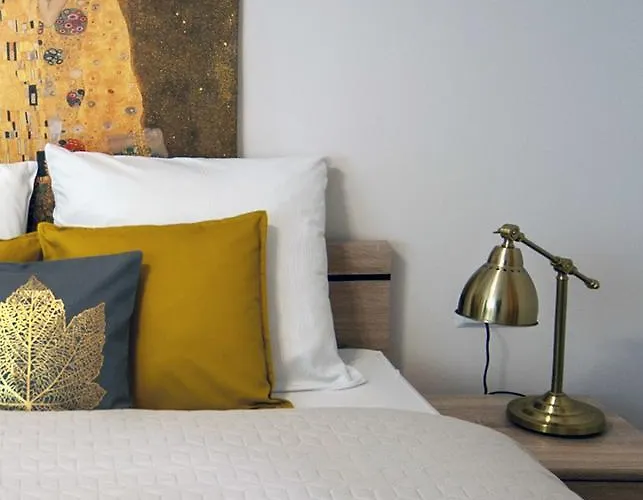 Przestronny Very Berry W Poznaniu Z Dwiema Sypialniami By Renters Apartamento *