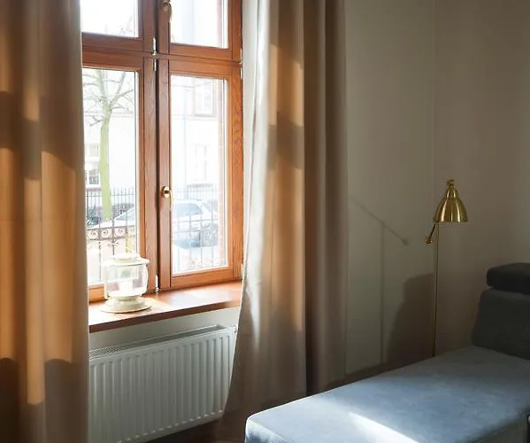 Apartamento Przestronny Very Berry W Poznaniu Z Dwiema Sypialniami By Renters Poznań