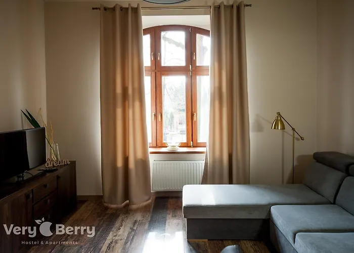 Przestronny Very Berry W Poznaniu Z Dwiema Sypialniami By Renters * Poznan